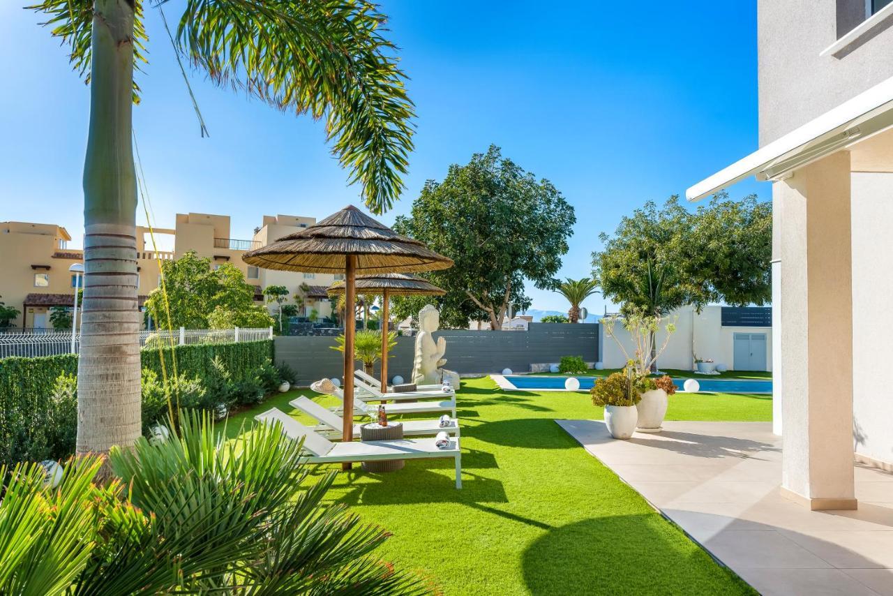 אדחה Villa Oasis Buddha Garden By Sunkeyrents מראה חיצוני תמונה